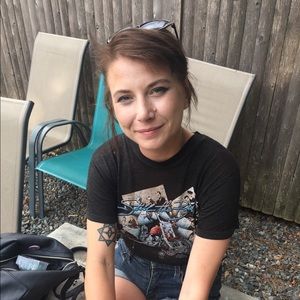 Meet your Posher, Lacy